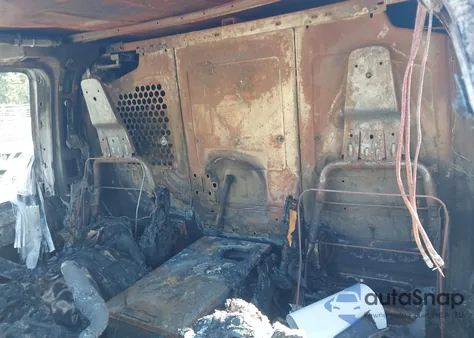 2018 Chevrolet Express 2500 Work Van z USA, uszkodzony, nr VIN 1GCWGAFP8J1308660